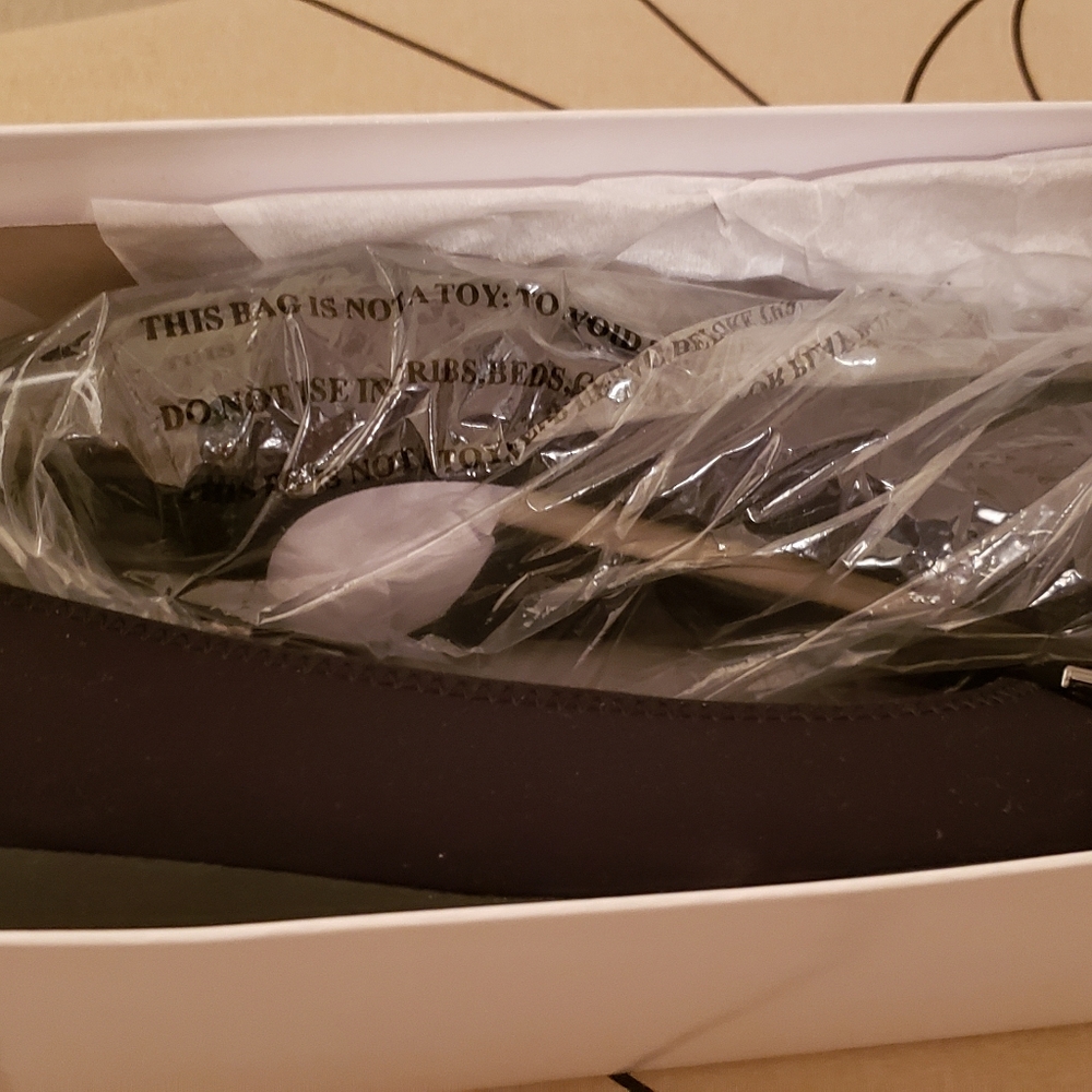 Anne Klein flats (size 8B)